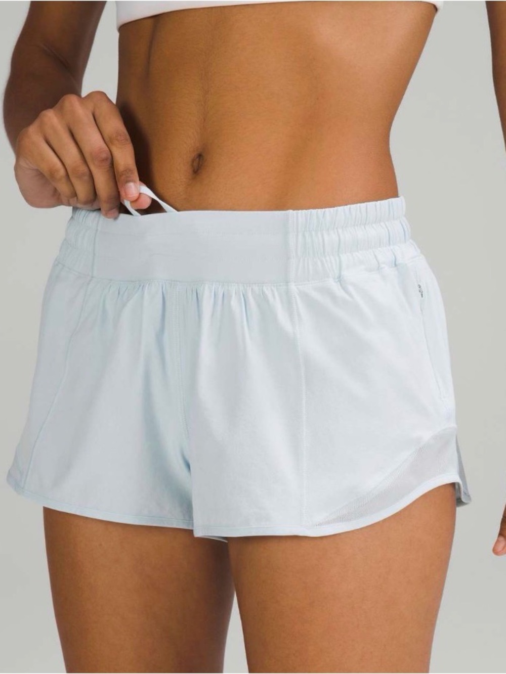 Lululemon Hotty Hot Low-Rise Lined Short 2.5" Light Blue Size 8 LW7AUSR EUC